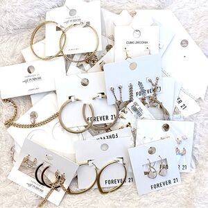 Huge Savings! Forever 21 Gold Tone Earring Lot 1 lb New